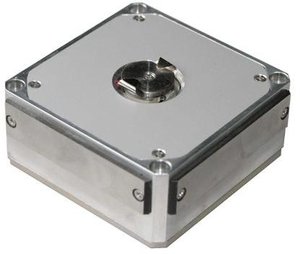 Plane-Parallel Nano Piezo Scanning Stage